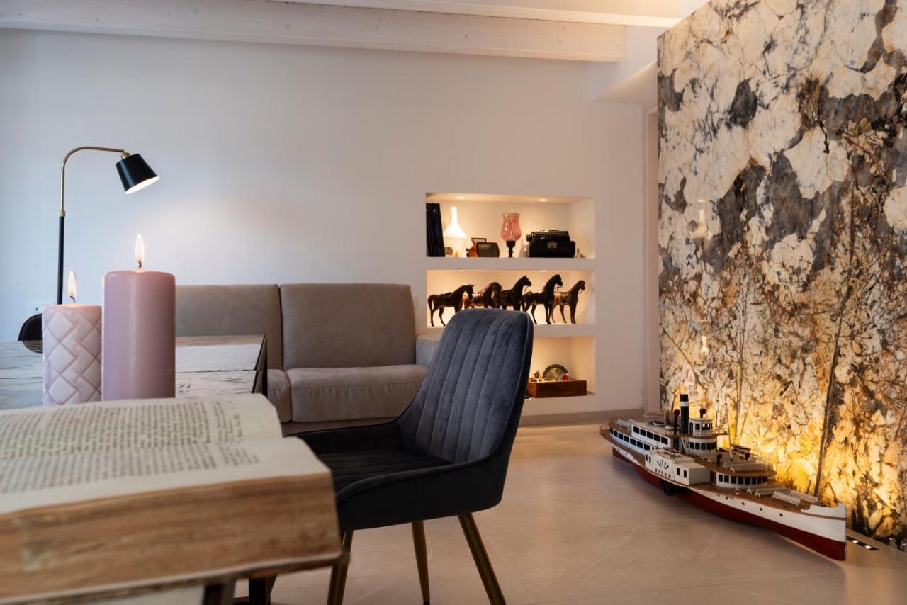 Absentia 1763 Garda Boutique Home - Lake Front Brenzone sul Garda Exterior photo